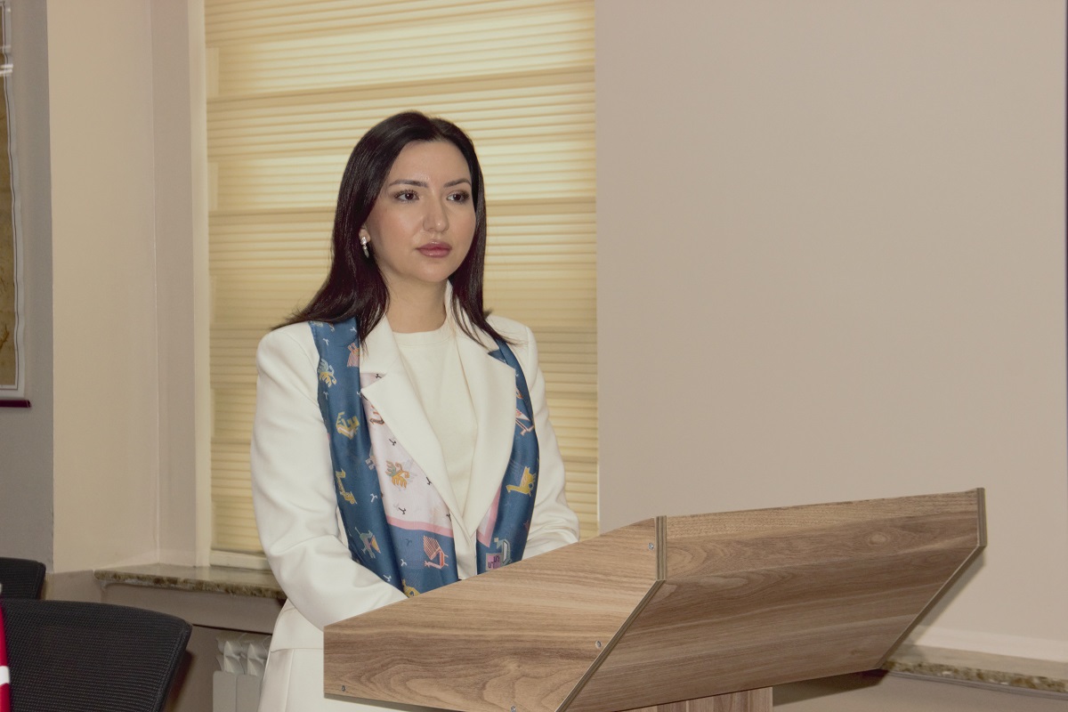 Dil mövzusunda beynəlxalq elmi-praktik konfrans keçirildi (FOTO)