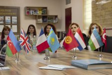 Dil mövzusunda beynəlxalq elmi-praktik konfrans keçirildi (FOTO)