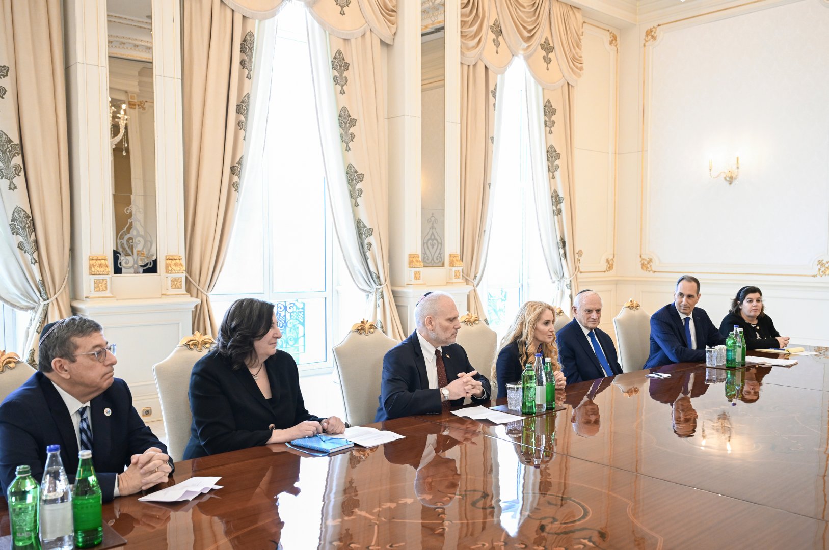 Prezident İlham Əliyev ABŞ-ın Əsas Amerika Yəhudi Təşkilatlarının Prezidentləri Konfransının nümayəndə heyətini qəbul edib (FOTO/VİDEO)