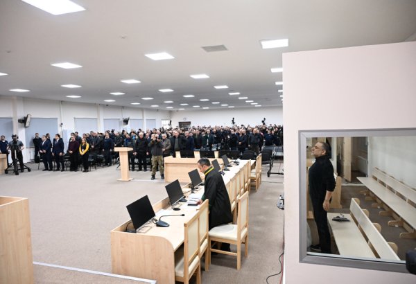 Ruben Vardanyanın məhkəməsində məhkəmə baxışı başa çatıb, hakimlər müşavirəyə gedib (FOTO)