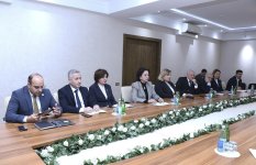 AzMİU ilə İqtisadiyyat İnstitutu arasında əməkdaşlığa dair Memorandum imzalanıb (FOTO)