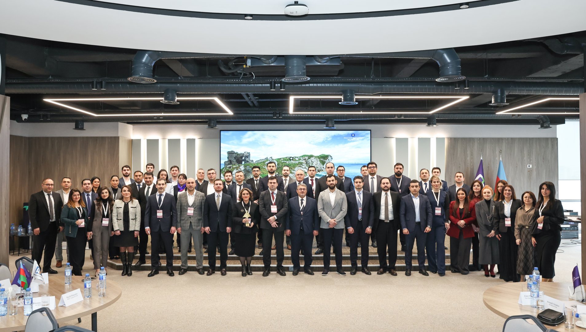 “FINCA Azerbaijan” BOKT 1-ci İnvestor Mikromaliyyə Forumunda mükafatlandırılıb (FOTO)