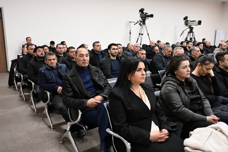 Ruben Vardanyanın məhkəməsində məhkəmə baxışı başa çatıb, hakimlər müşavirəyə gedib (FOTO)