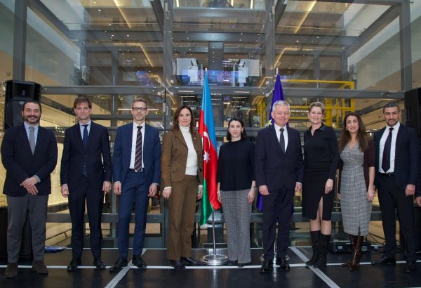 Bakıda “Avropanın meydanları” adlı fotosərginin açılış mərasimi olub (FOTO)