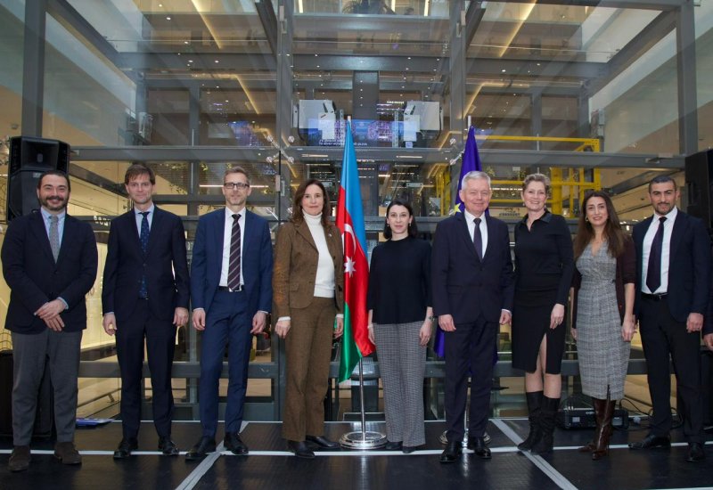 Bakıda “Avropanın meydanları” adlı fotosərginin açılış mərasimi olub (FOTO)