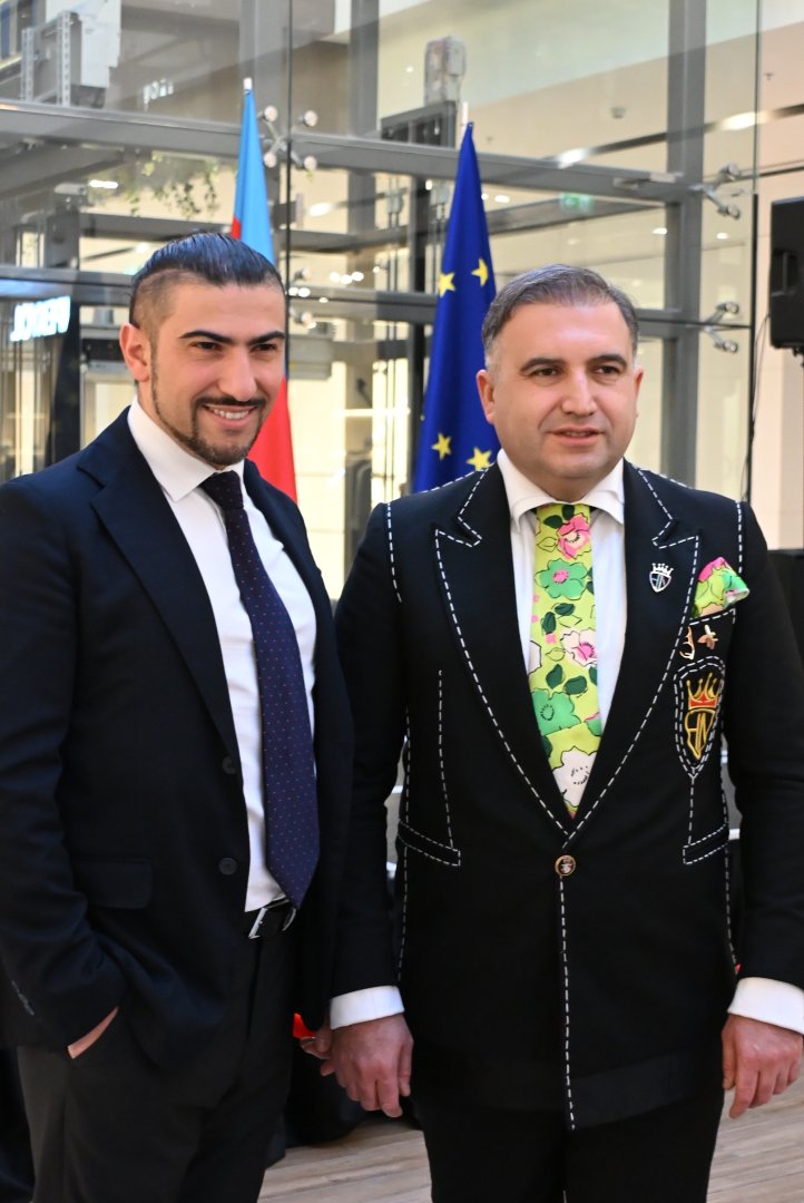 Bakıda “Avropanın meydanları” adlı fotosərginin açılış mərasimi olub (FOTO)