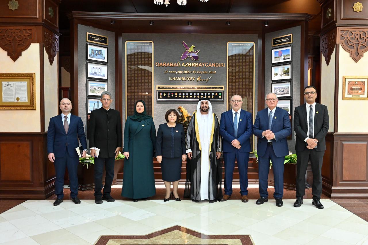 Milli Məclisin sədri Ərəb Parlamentinin prezidenti ilə görüşdü (FOTO)