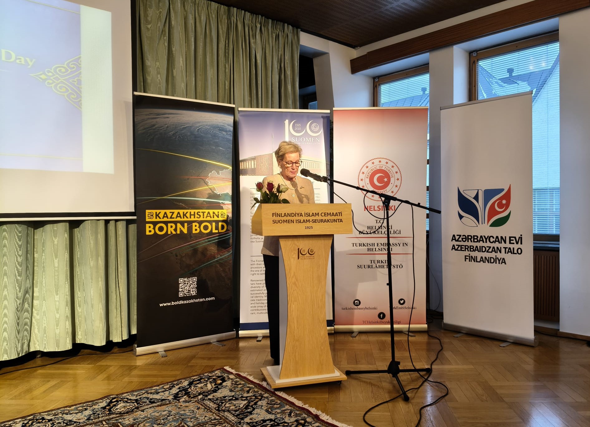 Helsinkidə Dünya Türk Dili Ailəsi Günü qeyd olunub (FOTO)