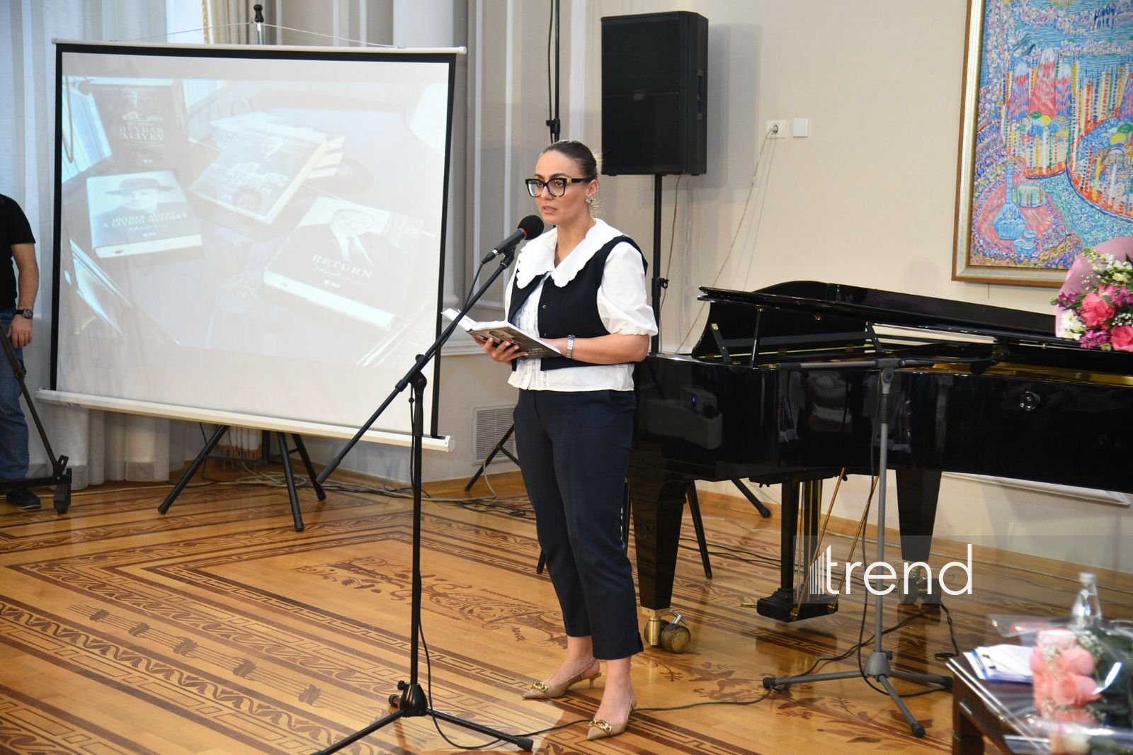 Milli İncəsənət Muzeyində Elmira Axundovanın yaradıcılıq gecəsi keçirildi (FOTO)