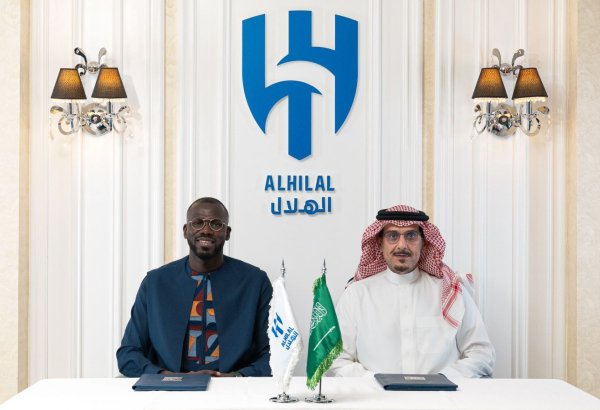 Kalidu Kulibali “Əl-Hilal”la müqaviləsini 2027-ci ilə qədər uzatdı