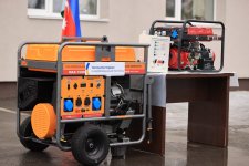 Azərbaycanın Ukraynaya göndərdiyi enerji avadanlıqlarından ibarət humanitar yardım təhvil verildi (FOTO)