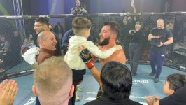 Alim Nəbiyev Batumidə beynəlxalq turnirdə MMA üzrə növbəti qələbəsini qazandı (FOTO)