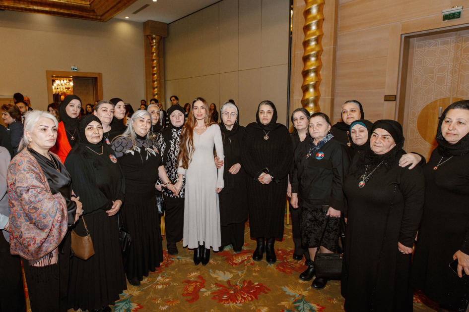 Bakı Media Mərkəzinin rəhbəri Arzu Əliyeva “Qaranlıqdan sonra” adlı tədbirdə iştirak edib (FOTO)