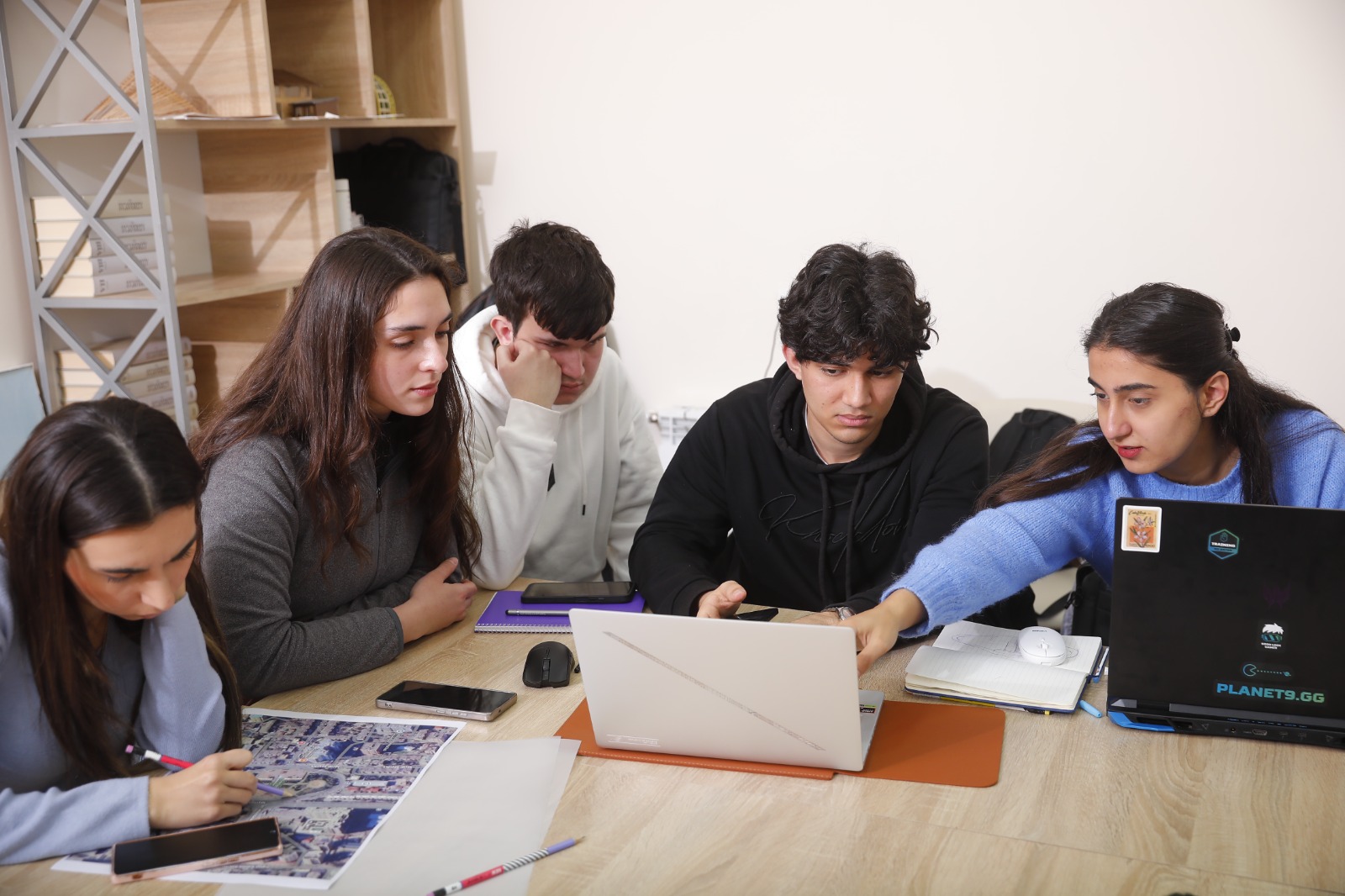 AzMİU-da WUF13 çərçivəsində tələbələr üçün beynəlxalq tematik "workshop" keçirilib (FOTO)