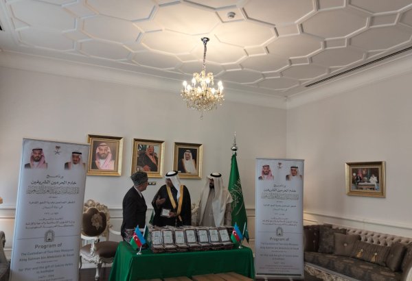 Səudiyyə Ərəbistanı səfirliyi Ramazan ayı münasibətilə Azərbaycanda 5 ton xurma payladı (FOTO)