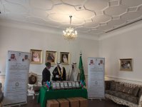 Səudiyyə Ərəbistanı səfirliyi Ramazan ayı münasibətilə Azərbaycanda 5 ton xurma payladı (FOTO)