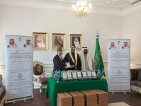 Səudiyyə Ərəbistanı səfirliyi Ramazan ayı münasibətilə Azərbaycanda 5 ton xurma payladı (FOTO)