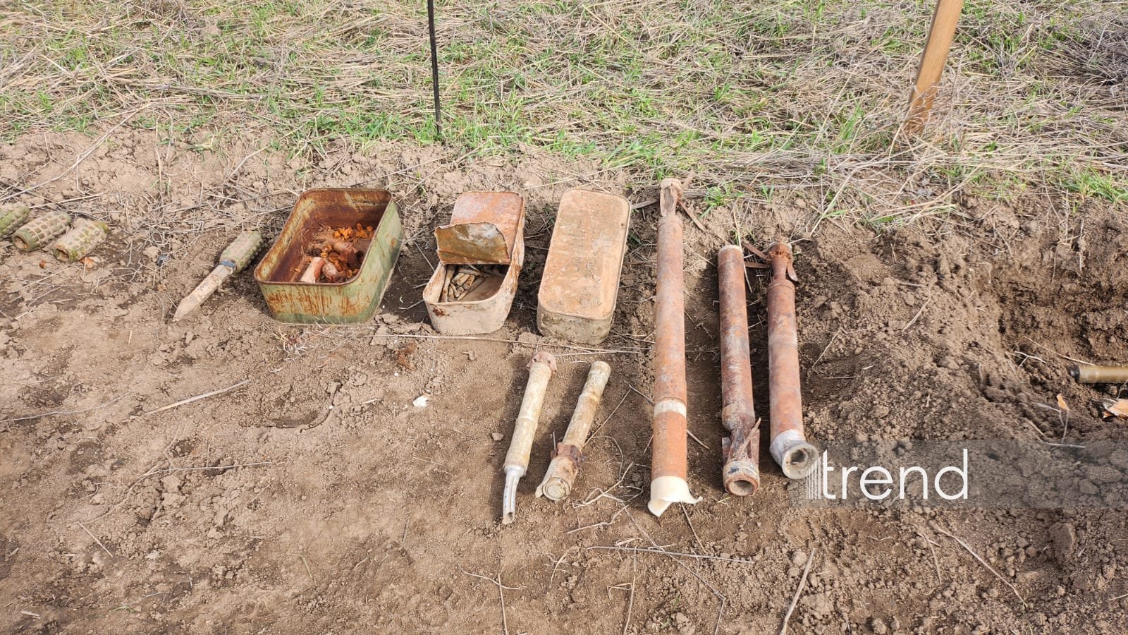 Jurnalistlər minatəmizləmə işləri ilə tanış oldu (FOTO)
