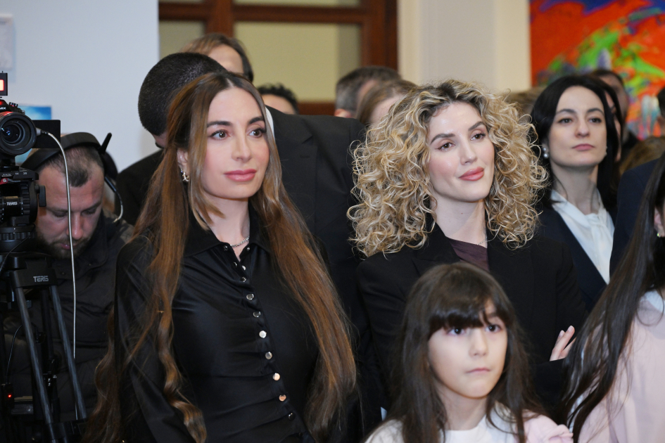 Leyla Əliyeva və Arzu Əliyeva Tiranada MAMA “Ana təbiət” beynəlxalq incəsənət sərgisinin açılışında iştirak ediblər (FOTO)