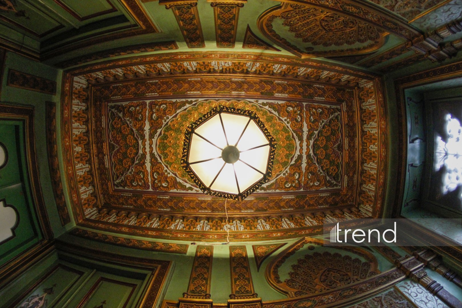 Bakının gizli incisi - "un kralı" Ağabala Quliyevin dəbdəbəli malikanəsi (FOTOREPORTAJ)