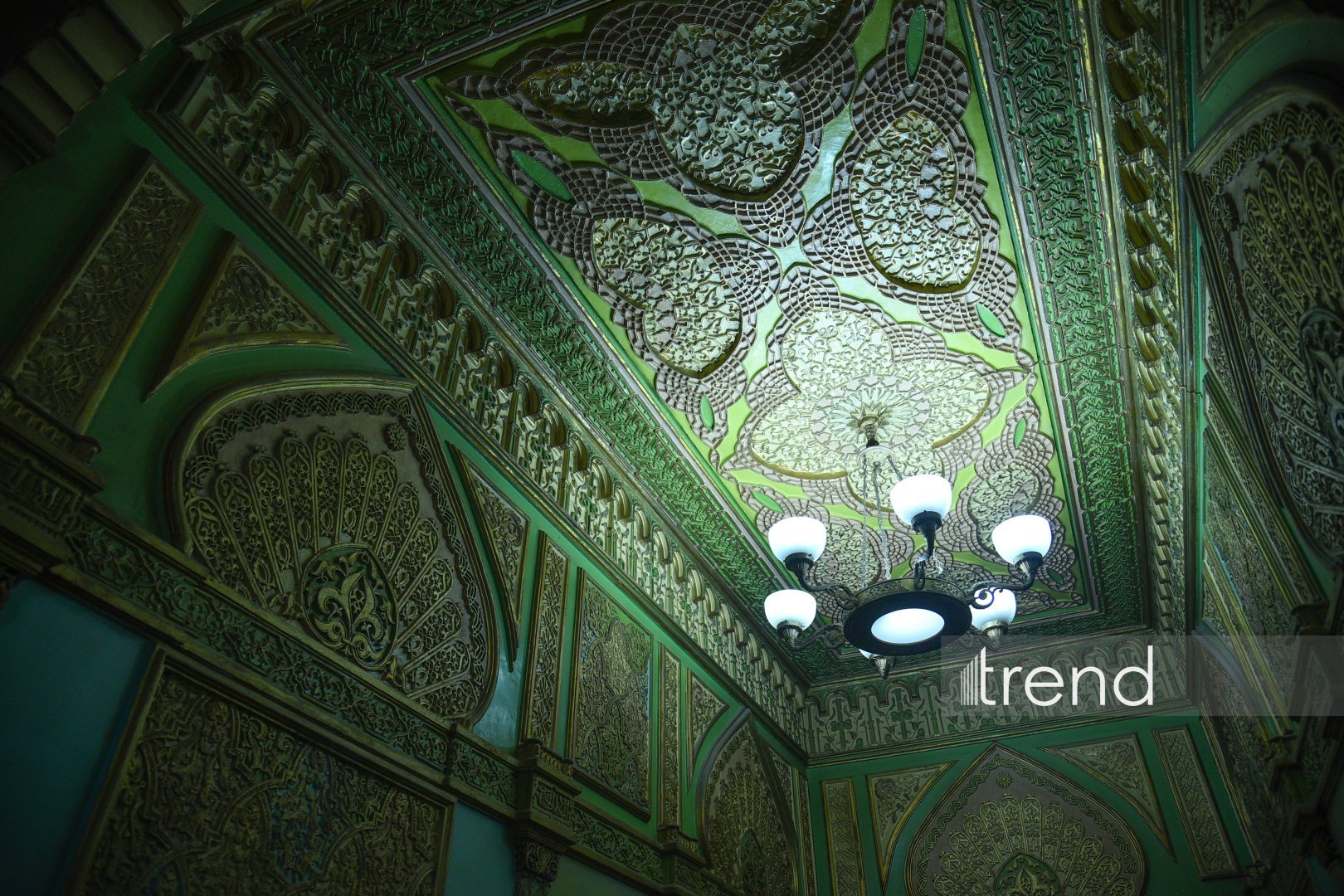 Bakının gizli incisi - "un kralı" Ağabala Quliyevin dəbdəbəli malikanəsi (FOTOREPORTAJ)