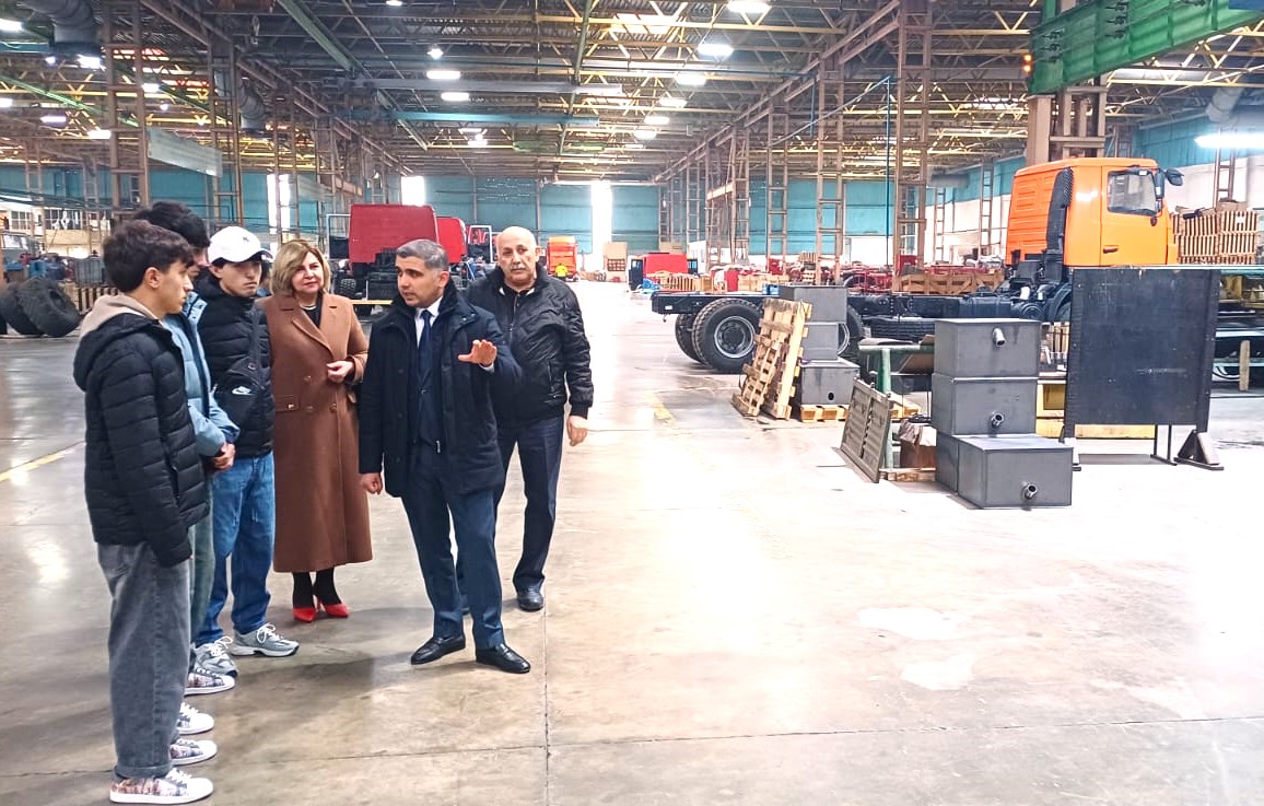 Gəncə Avtomobil Zavodu uşaq evinin yeniyetmələrinin işlə təminat layihəsinə başlayıb (FOTO)