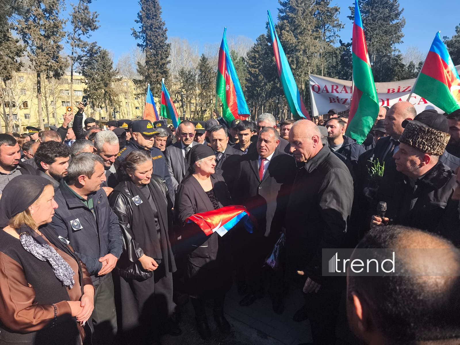 İtkin-şəhid Şahin Kərimov 33 il sonra dəfn edilib (FOTO) (YENİLƏNİB)