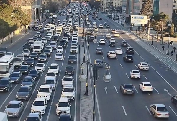 DİQQƏT: Bu yollarda tıxac var - SİYAHI (FOTO)