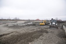 Elnur Rzayev yenidən qurulan körpü keçidində işlərin gedişi ilə maraqlanıb (FOTO)