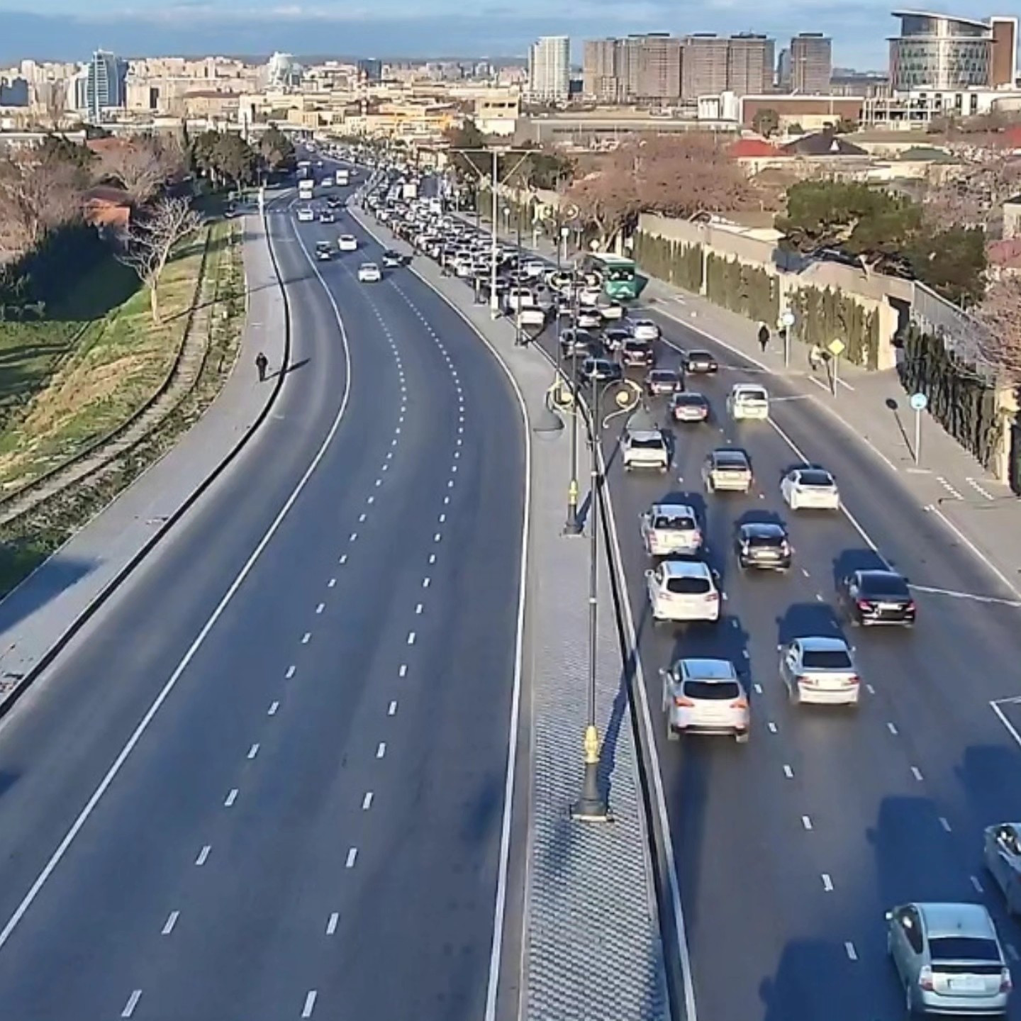 DİQQƏT: Bu yollarda tıxac var - SİYAHI (FOTO)