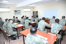 Zakir Həsənov hava hücumundan müdafiə hərbi hissəsinin xidməti-döyüş fəaliyyətini yoxladı