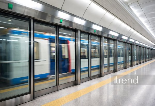 Bakı metrosunda qoruyucu şüşə arakəsmələr niyə quraşdırılmır?