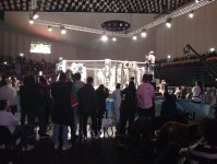 Fransadakı soydaşlarımız MMA turnirində azərbaycanlı idmançıya dəstək oldular (FOTO)