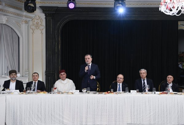 Ceyhun Bayramov Qəzzadakı sülhün vacibliyini vurğuladı (FOTO)