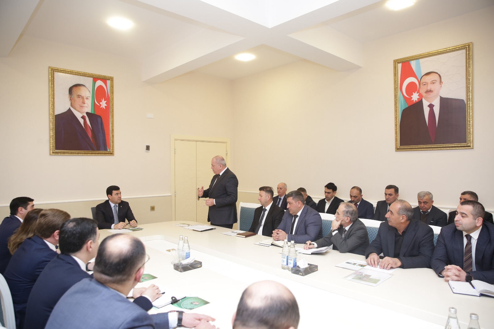 Xaçmaz RİH-də əkin mövsümünə hazırlıq üzrə tədbirlər planı müzakirə edilib (FOTO)