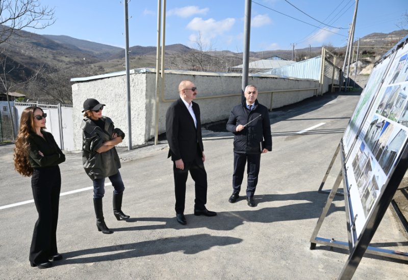 Prezident İlham Əliyev və Birinci xanım Mehriban Əliyeva Xocalının Xanabad kəndində görülmüş işlərlə tanış olublar (FOTO/VİDEO)