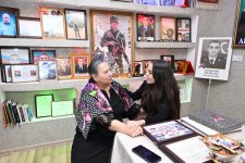 Heydər Əliyev Fondunun vitse-prezidenti Leyla Əliyeva Vətən Müharibəsi Qəhrəmanı Şahin Allahyarovun ailəsini ziyarət edib (FOTO)