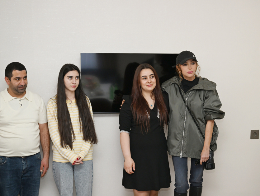 Prezident İlham Əliyev və Birinci xanım Mehriban Əliyeva Xocavənd kəndində görülmüş işlərlə tanış olublar (FOTO/VİDEO) (YENİLƏNİB)