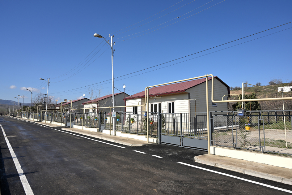 Prezident İlham Əliyev və Birinci xanım Mehriban Əliyeva Xocavənd kəndində görülmüş işlərlə tanış olublar (FOTO/VİDEO) (YENİLƏNİB)