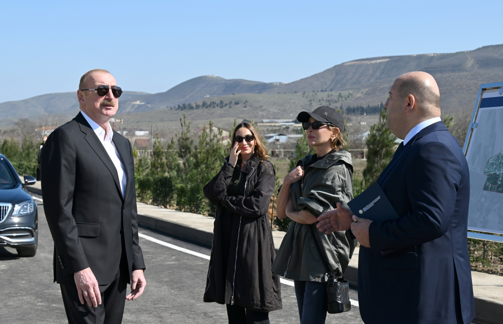 Prezident İlham Əliyev və Birinci xanım Mehriban Əliyeva Xocavənd kəndində görülmüş işlərlə tanış olublar (FOTO/VİDEO) (YENİLƏNİB)