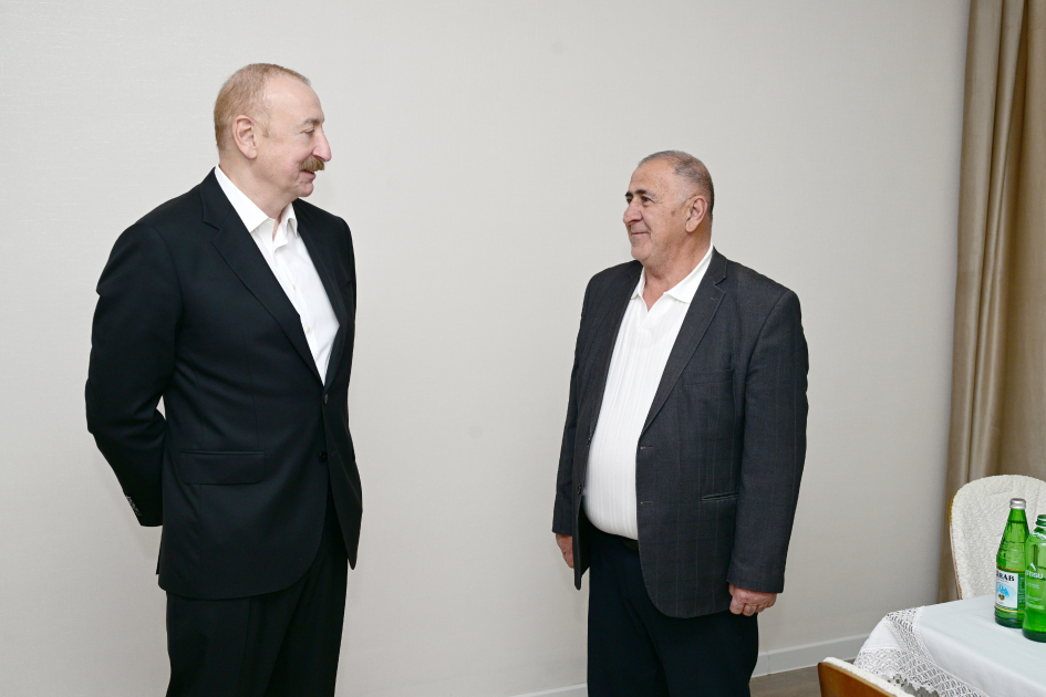 Prezident İlham Əliyev və Birinci xanım Mehriban Əliyeva Xocavənd kəndində görülmüş işlərlə tanış olublar (FOTO/VİDEO) (YENİLƏNİB)