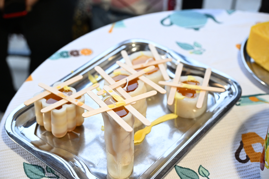 Heydər Əliyev Fondunun vitse-prezidenti Leyla Əliyeva Qubada arıçı ailəsinin qonağı olub (FOTO)