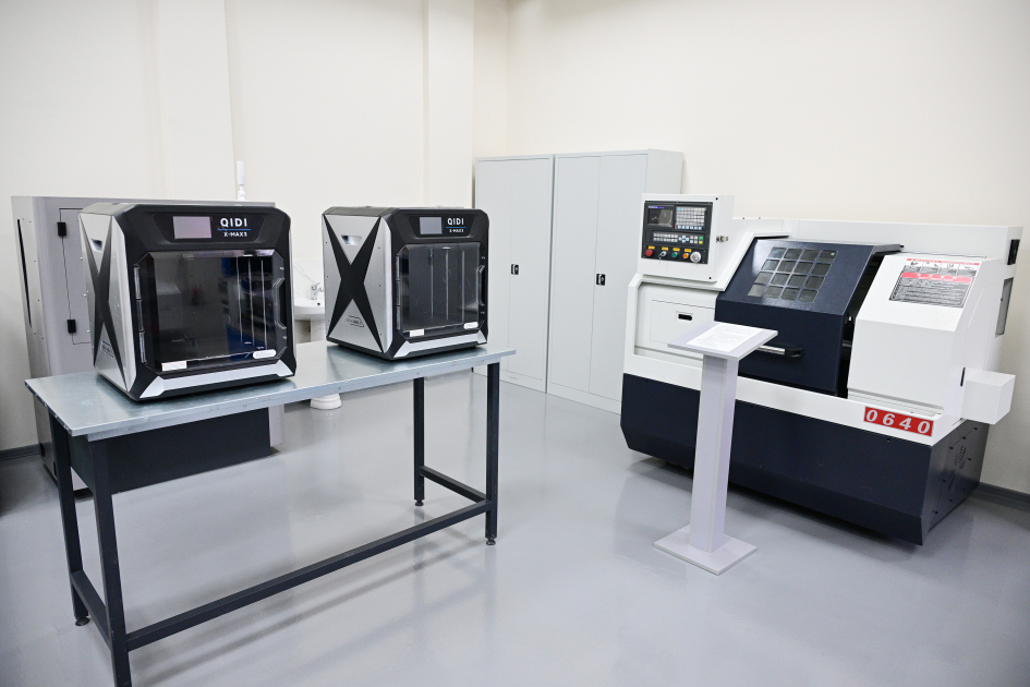 Prezident İlham Əliyev Lənkəran Dövlət Peşə Təhsil Mərkəzinin açılışında iştirak edib (FOTO)