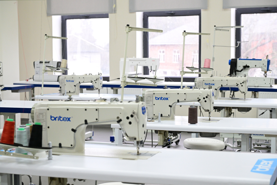 Prezident İlham Əliyev Lənkəran Dövlət Peşə Təhsil Mərkəzinin açılışında iştirak edib (FOTO)