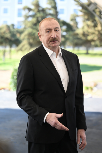 Prezident İlham Əliyev və Birinci xanım Mehriban Əliyeva Xocavənd şəhər və Xocavənd kənd sakinləri ilə görüşüblər (FOTO)