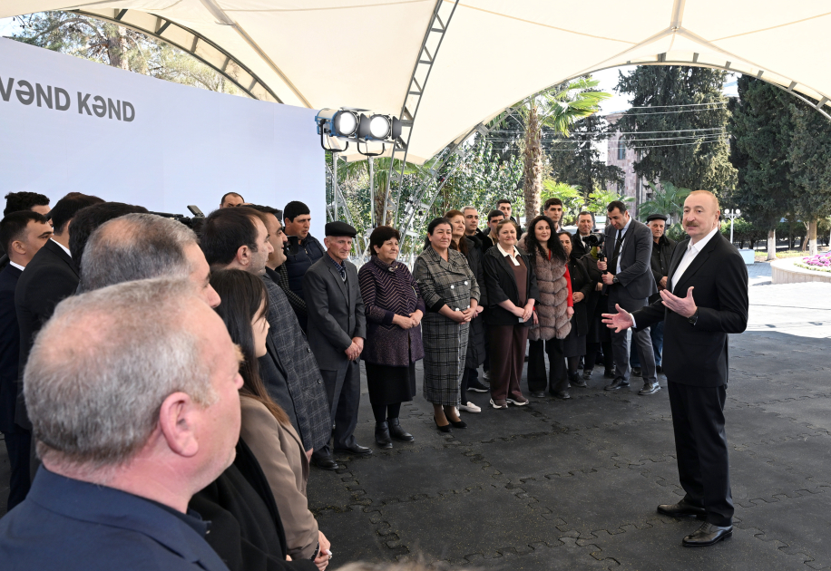 Prezident İlham Əliyev və Birinci xanım Mehriban Əliyeva Xocavənd şəhər və Xocavənd kənd sakinləri ilə görüşüblər (FOTO)