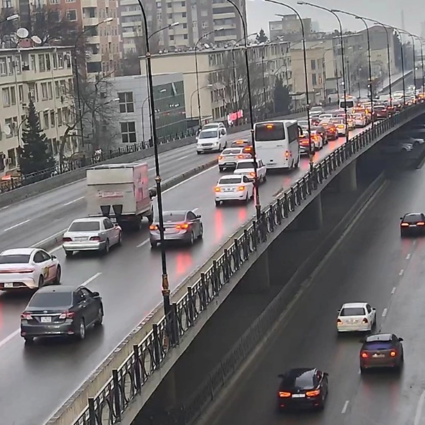 DİQQƏT: Bu yollarda tıxac var - SİYAHI (FOTO)