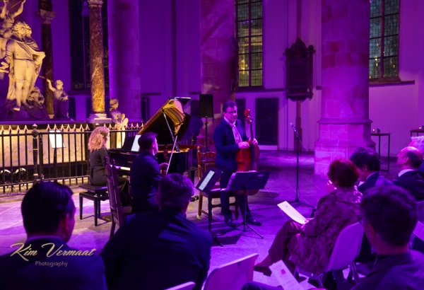 Haaqa şəhərinin baş kilsəsində Xocalı soqyırımı qurbanları yad edilib (FOTO)