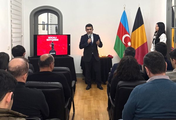 Brüsseldə Xocalı soyqırımı qurbanlarının xatirəsi anıldı (FOTO)