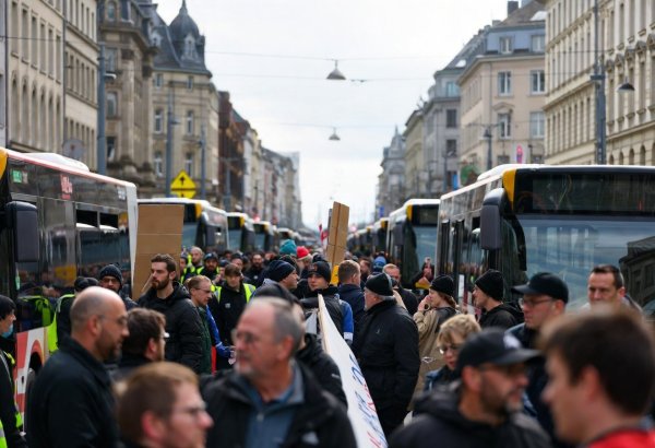 Almaniyanın nəqliyyat sektoru işçiləri 48 saatlıq tətil elan etdilər